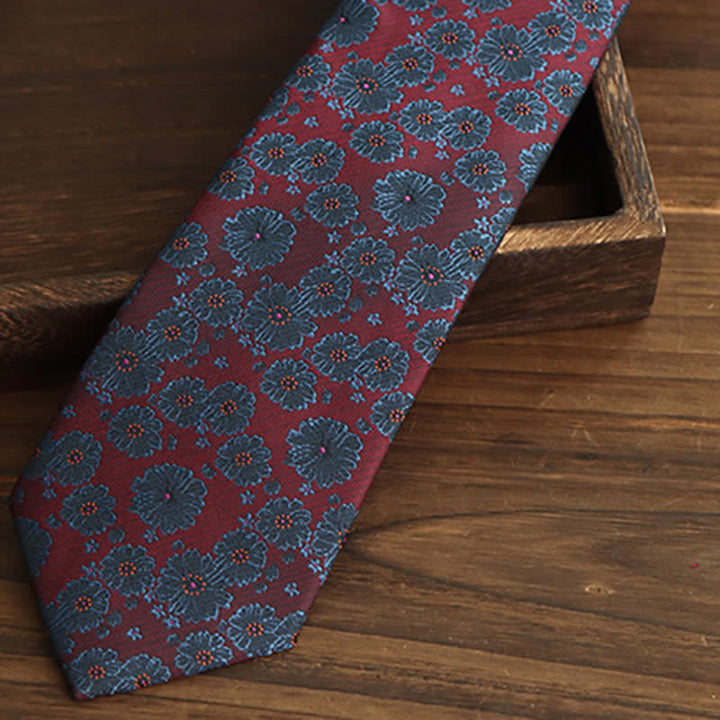 Cravate homme bordeaux et fleurs bleues 