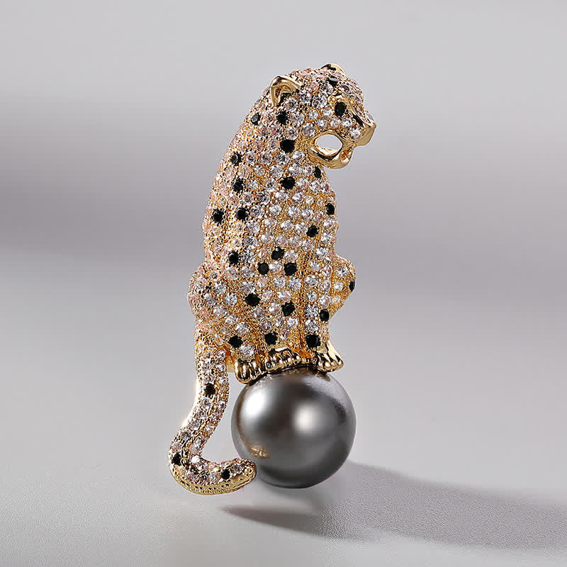 Broche léopard pour homme sur perle - Gris - image 1