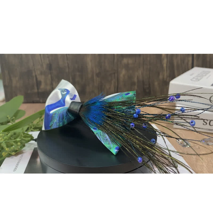 Nœud papillon en plumes et perles de paon bleu