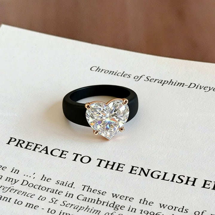 Bague en silicone hypoallergénique souple en forme de cœur avec zircon cubique - Noir et blanc - 10 US - image 1